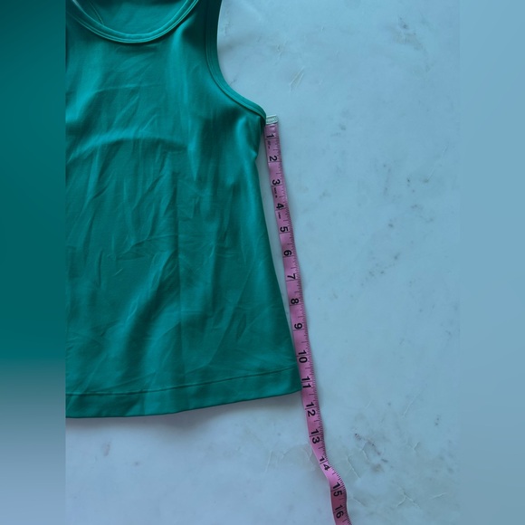 Lululemon - Picture 7 of 7